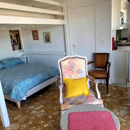 Sea/beach-studio Apartment
